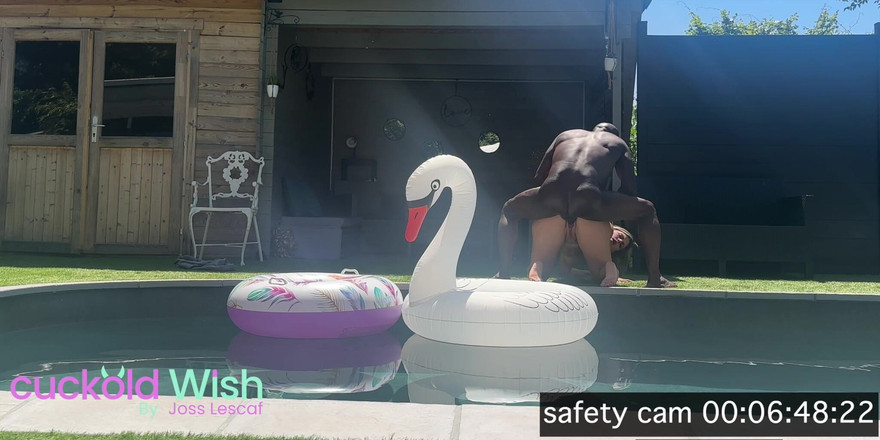 Joss for Cuckold wish: Lumacarie在游泳池里被操
