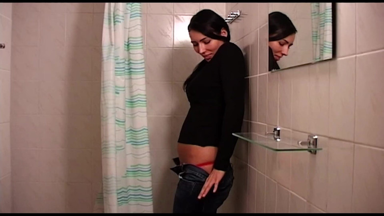 PURZEL HOT Clips: Chicas Sucias Se Follan Con Los Dedos En El Baño...