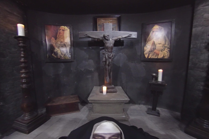 Xvirtual: X Biarawati berkongkek 63 maya dalam 180°