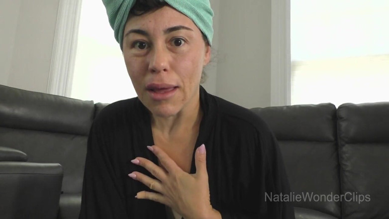 Natalie Wonder: 음란한 새엄마의 애널 진동
