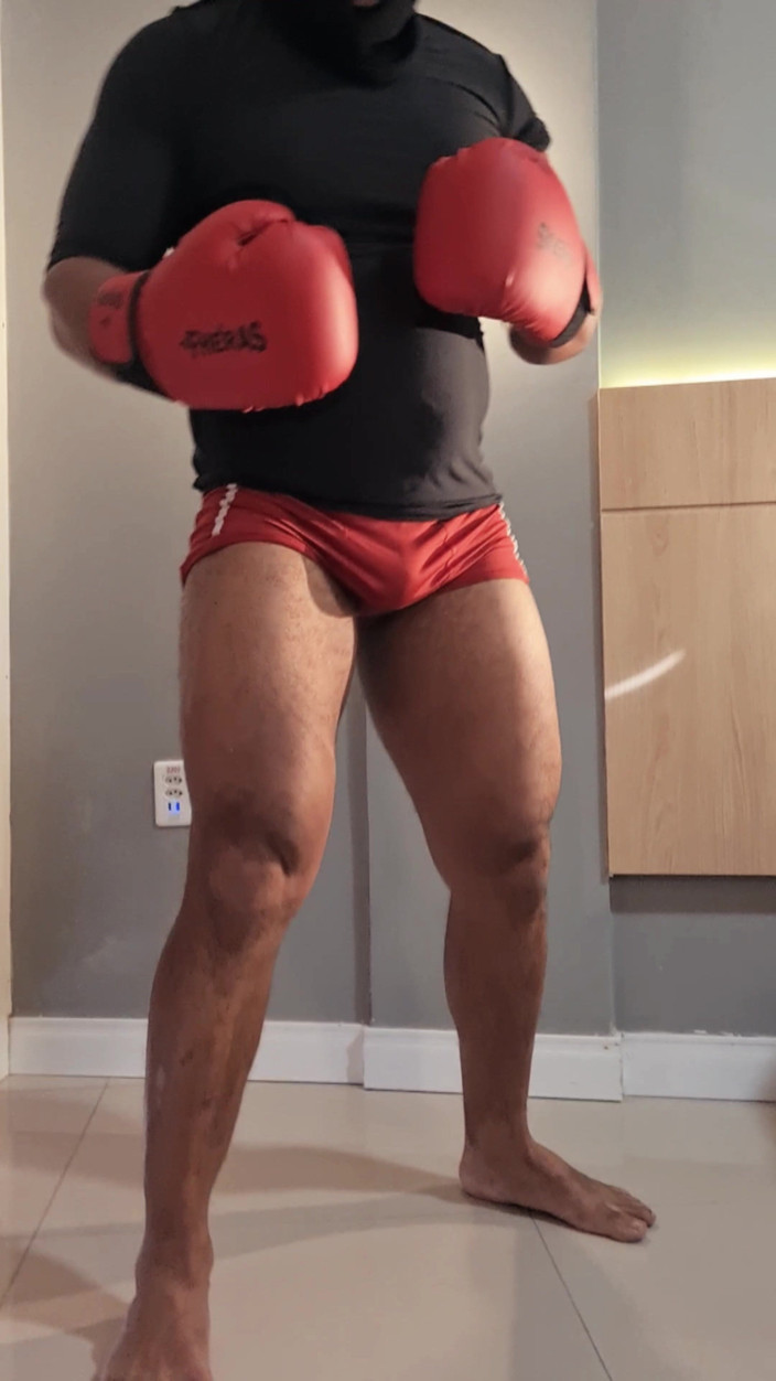 Punchbagplz: (rohes Video) Black Titan - POV Heavyweight Boxen Herausforderung