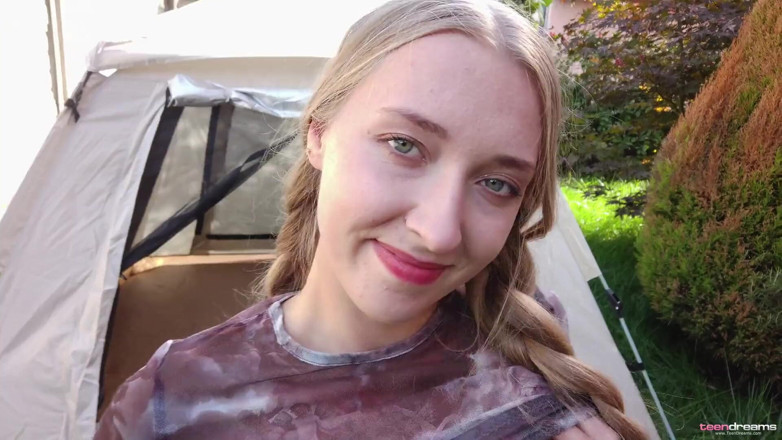 Teen Dreams: Seksi denizci açık havada piknik