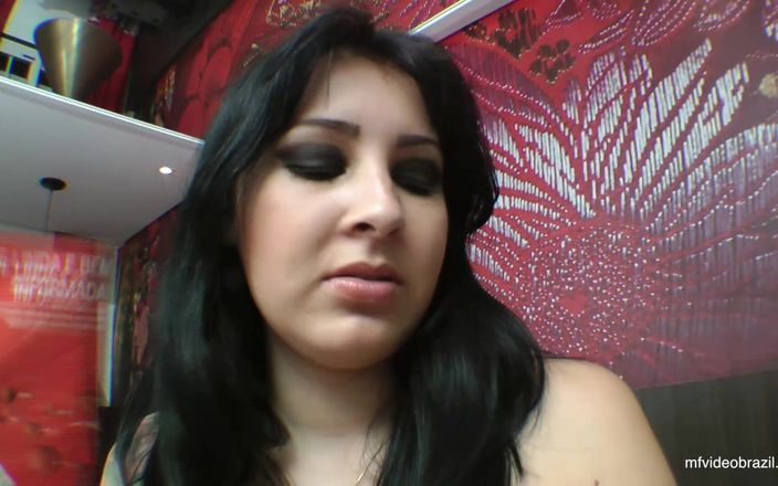 FetishKing: Sofa Giant Girl Female Domination Heavy Sitting