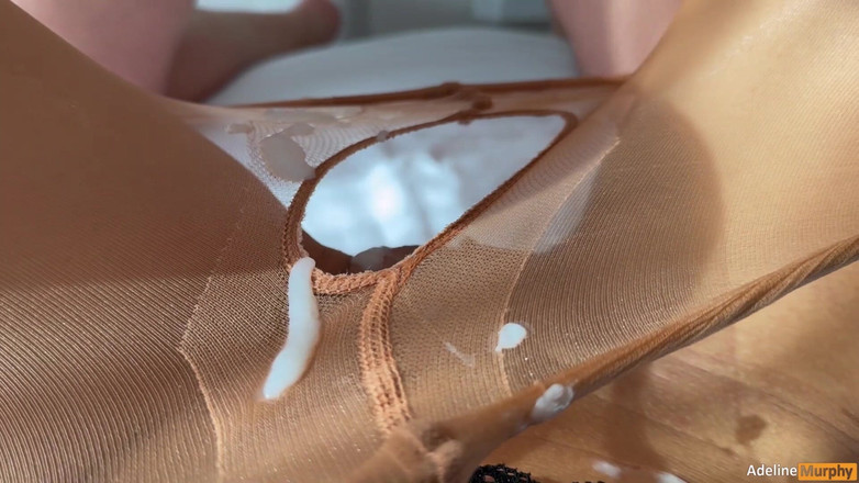 Adeline Murphy: Pierdol mnie przez te rajstopy Cdr