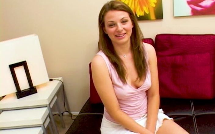 Top Web Models: Ava Miller Małe cycki brunetka uwielbiają spermę na cycki i...