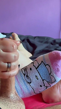 Sexy Teen Socks Footfetish Handjob Cumshot