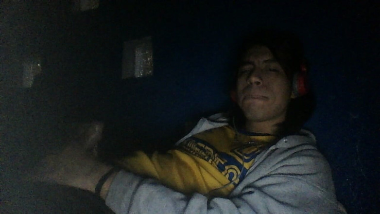 AlexAlejandro13: Dospělý muž