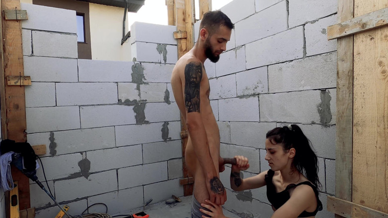 SassyTiff: Amateur-action, schnelles ficken in einem verlassenen gebäude