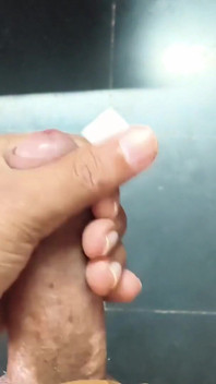 집에서 혼자 자위하는 자지 폴로 POV
