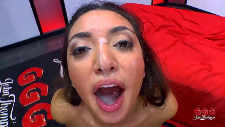 Gang Bang Germany: ggg - viene presa da 7 uomini contemporaneamente - estasi pura!