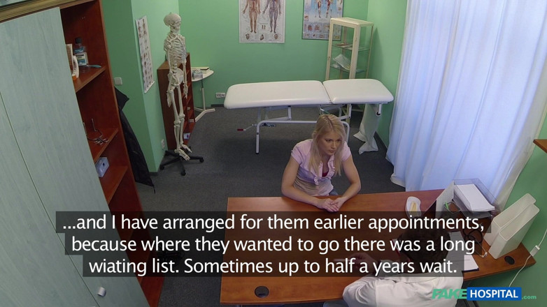 Fake Hospital: Fake hospital - rubia con curvas con un culo burbujeante toma...