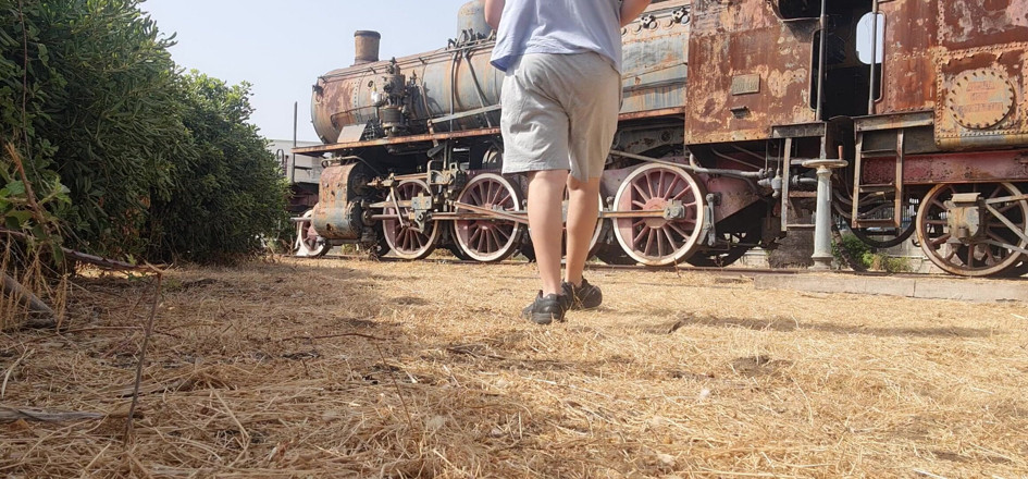 Mirko2589: Nude Near an Old Train