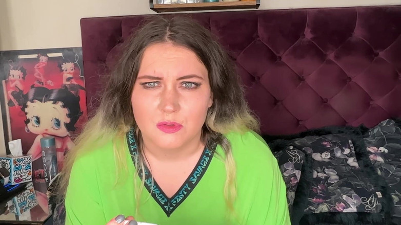 MissFFW: Rokende bbw cuckolds pikzuiger