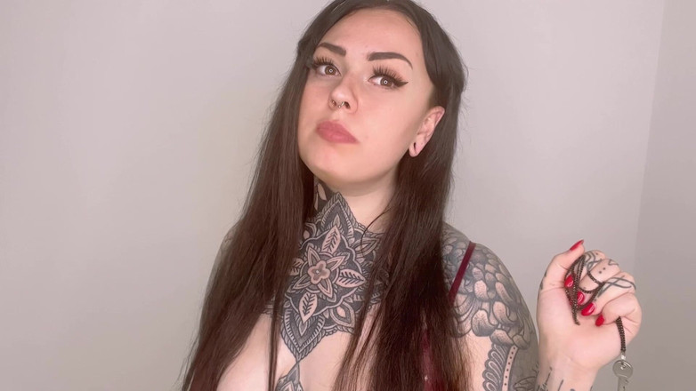 Miss Valentina: Your Dicks Going to Be Caged