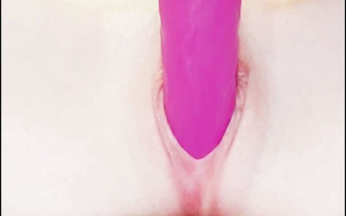 Artemissxxx: Teen Toys Her Creamy Pussy Until She Squirts 18+