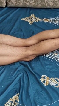 스틸레토를 입은 섹시한 계집애 창녀를 맨몸으로 엉덩이에 박았습니다!