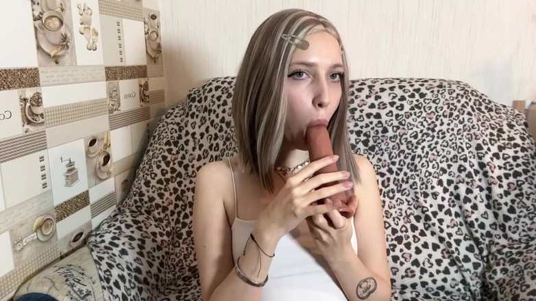 LyalkaRPG: La sorellastra ama succhiare il tuo enorme