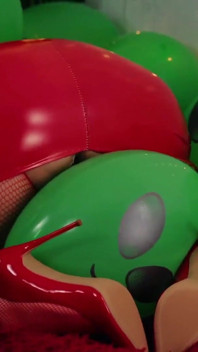 Kompilasi video fetish lateks balon udara