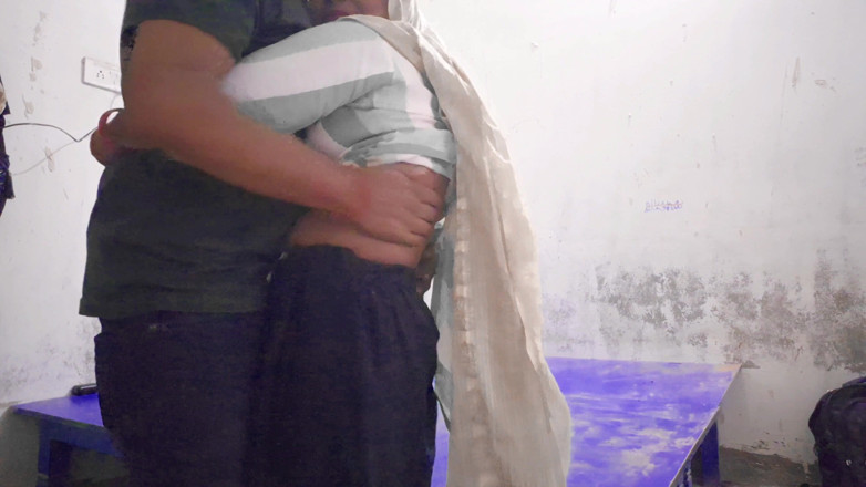 DesiBurChudai: Kakak ipar india yang seksi