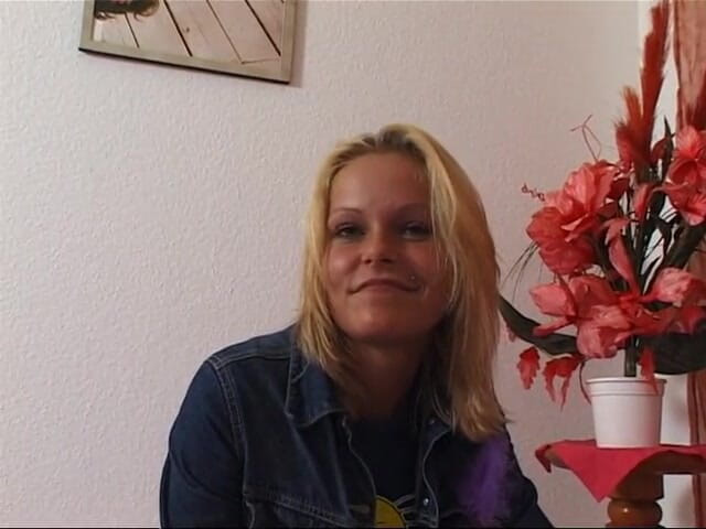 German Classic Porn videos: Monika 26, first casting
