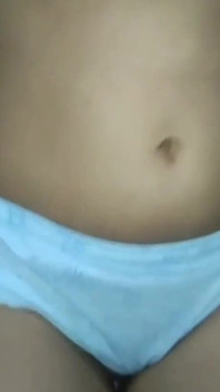 Ik geniet van het echte plezier met mijn sexy lichaam in met olie