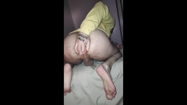 CcCrRr3321: 我喜欢张开我的屁股