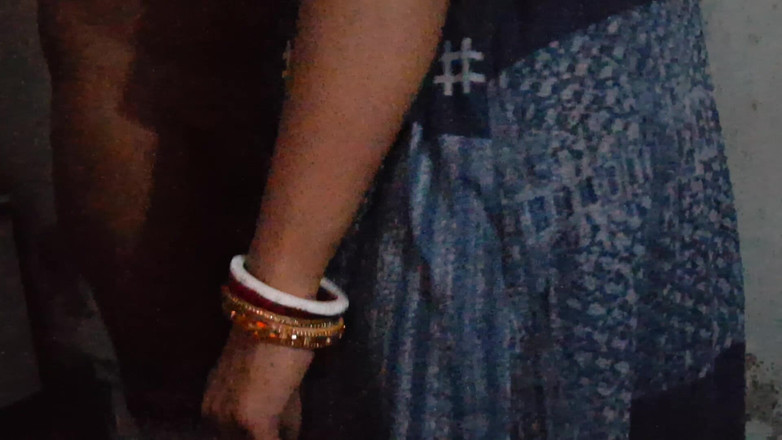 Busty Banuu: Couple indien, pipe