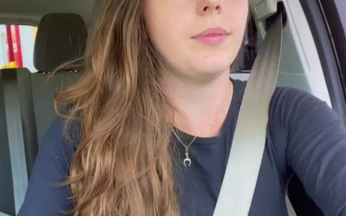 Nadia Foxx: Оргазмическая поездка в машине сочное время, с участием McDonalds Drive через (часть 4)!!
