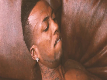 SEXUAL SIN GAY: Adegan lelaki hitam rumah - 2 kawan hitam berotot mengongkek pantat antara...