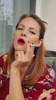 Asap sore yang tenang