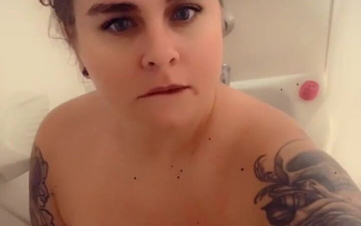 Savanna star: Krátká sexy sprcha