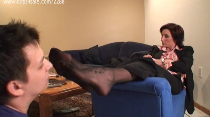 Princess Nikki's Foot Fetish & Foot Worship Club: Stoking bau kotor