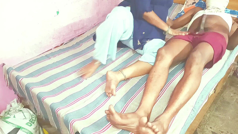 Priyabhabhi2011: Girl Makes Sex Video with Hindu Boy