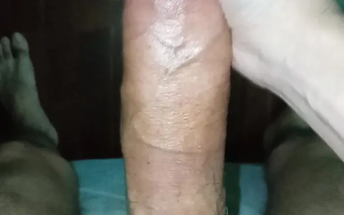 Esteban Williams: Mess on the Floor After Stroking My Thick Cock POV