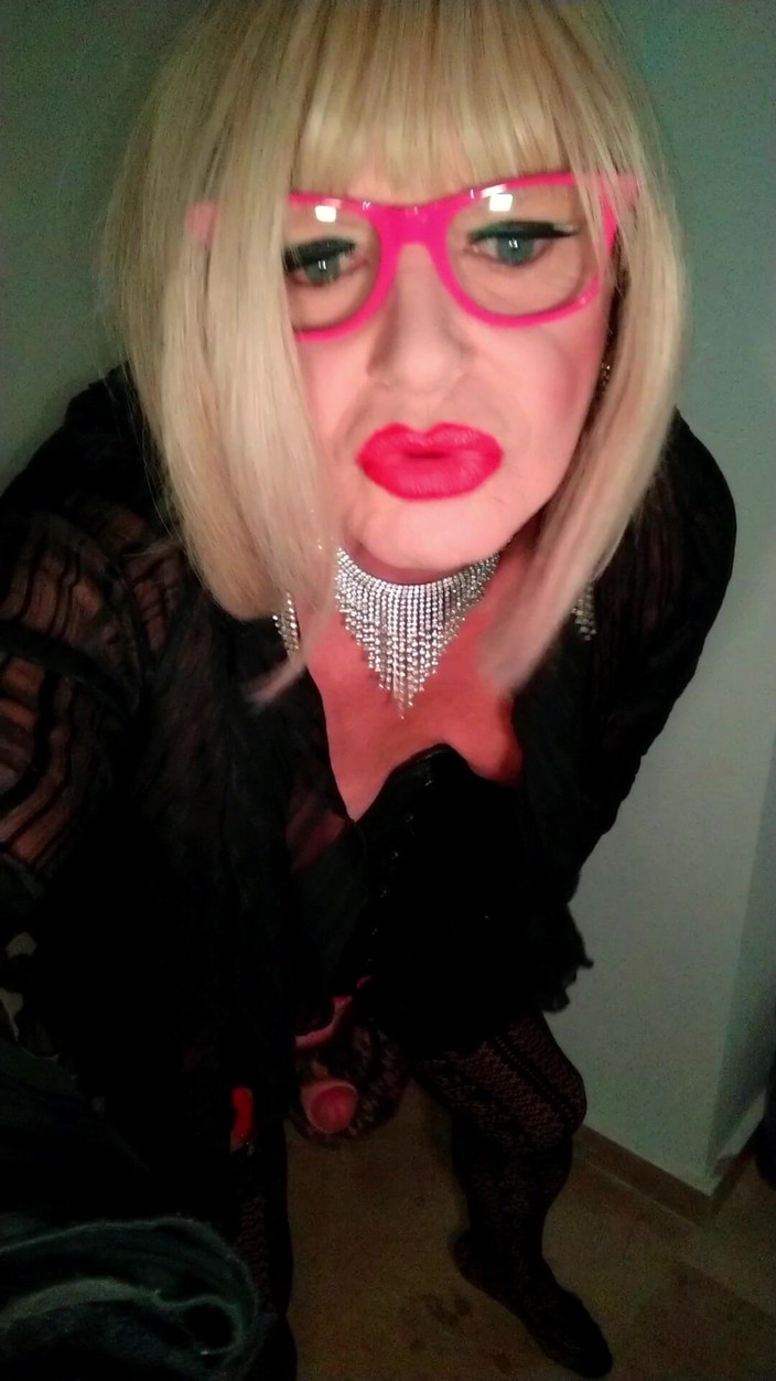 Emma Browne: Plaisir de travesti !