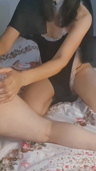 Seksi Rumen sahibe kadın egemenliği takma yarakla dildoda büyük takma yarakla sikişiyor, anal sikiş, esnetme yıkımı