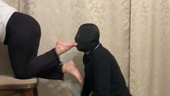 Niki studio: उसके पैर गुलाम को नजरअंदाज करना - पैर पूजा