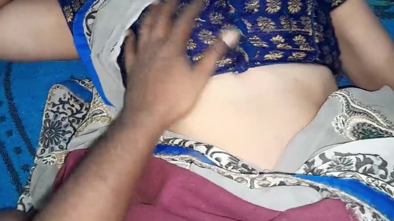 Amit yadav: 与女房东发生性关系