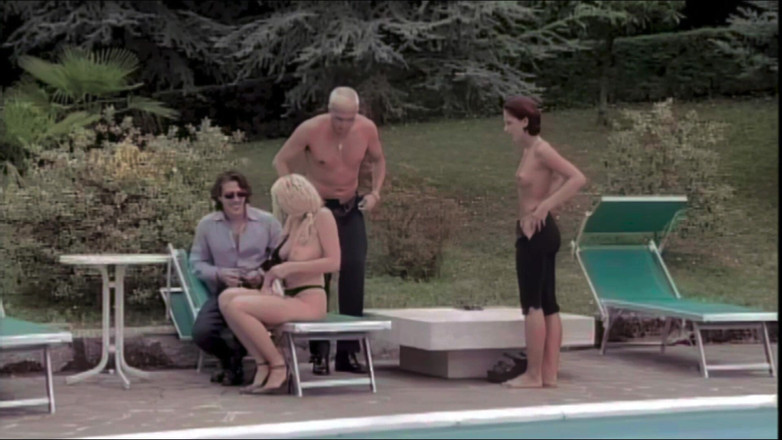 Inhonorof porn: Čtyřcestný Sex V Bazénu