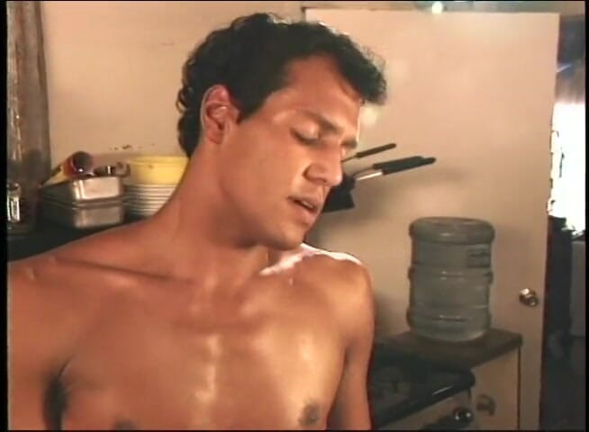 Gay Diaries: 남친의 쪼이는 엉덩이 깊숙이 따먹히는 발정난 갈색 머리