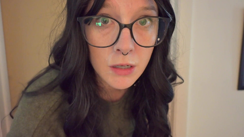 Missellie8: Stepmommy Becomes a Slut 1