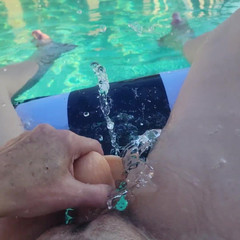 EliteLadyS: Kouření nahé milfky pomocí robertku ke krému a stříkání v...