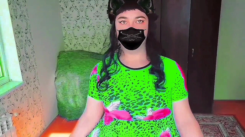 Kitty_Cross: 따먹히는 동안 천천히 머리를 가지고 노는 아름다운 펨보이