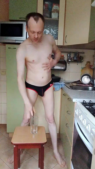 Lana Tuls Production: Lanatuls - Moskovalı anal sürtük ve fahişe iç çamaşırıyla mastürbasyon yapıyor ve...