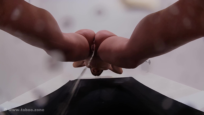 PeeFetish: Mă piș pe fața ta cu vedere la persoana 1