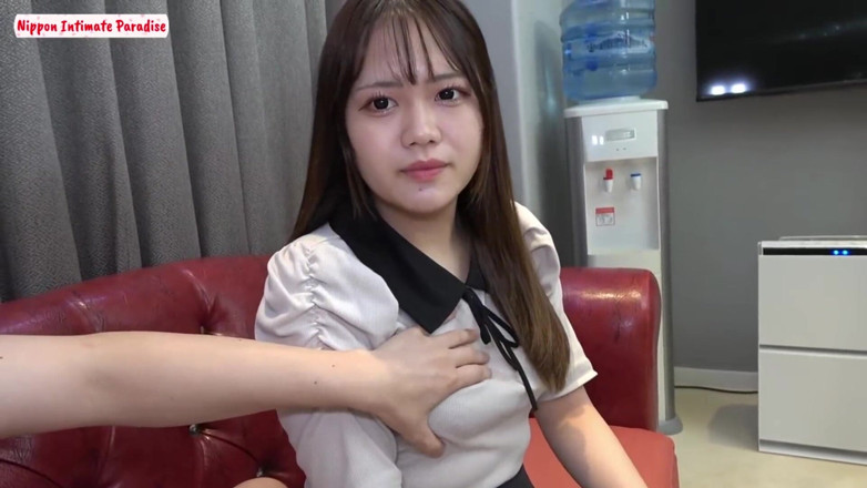 A case of fling: Asian Angel 27943