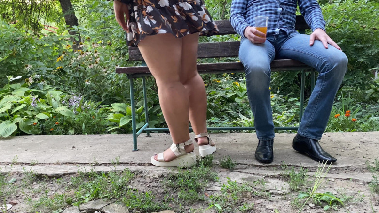 OurFetishLife: Het juice från min styvmors fitta direkt i parken