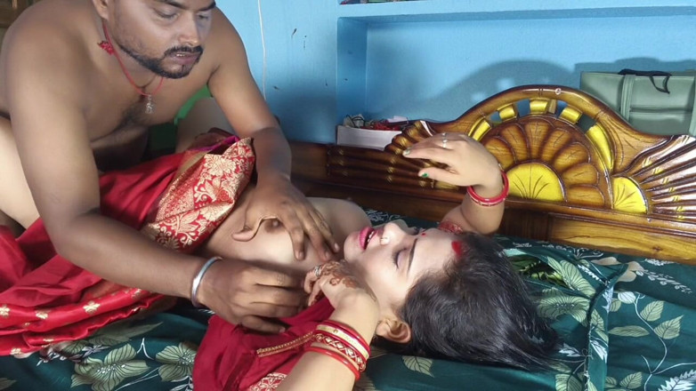 Sona bhabhi: Мой муж трахнул меня
