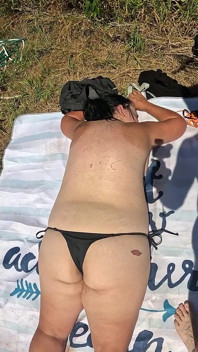 Naakt zonnebaden. Ik wil anderen echt aanmoedigen om offline te gaan en van het echte leven te genieten