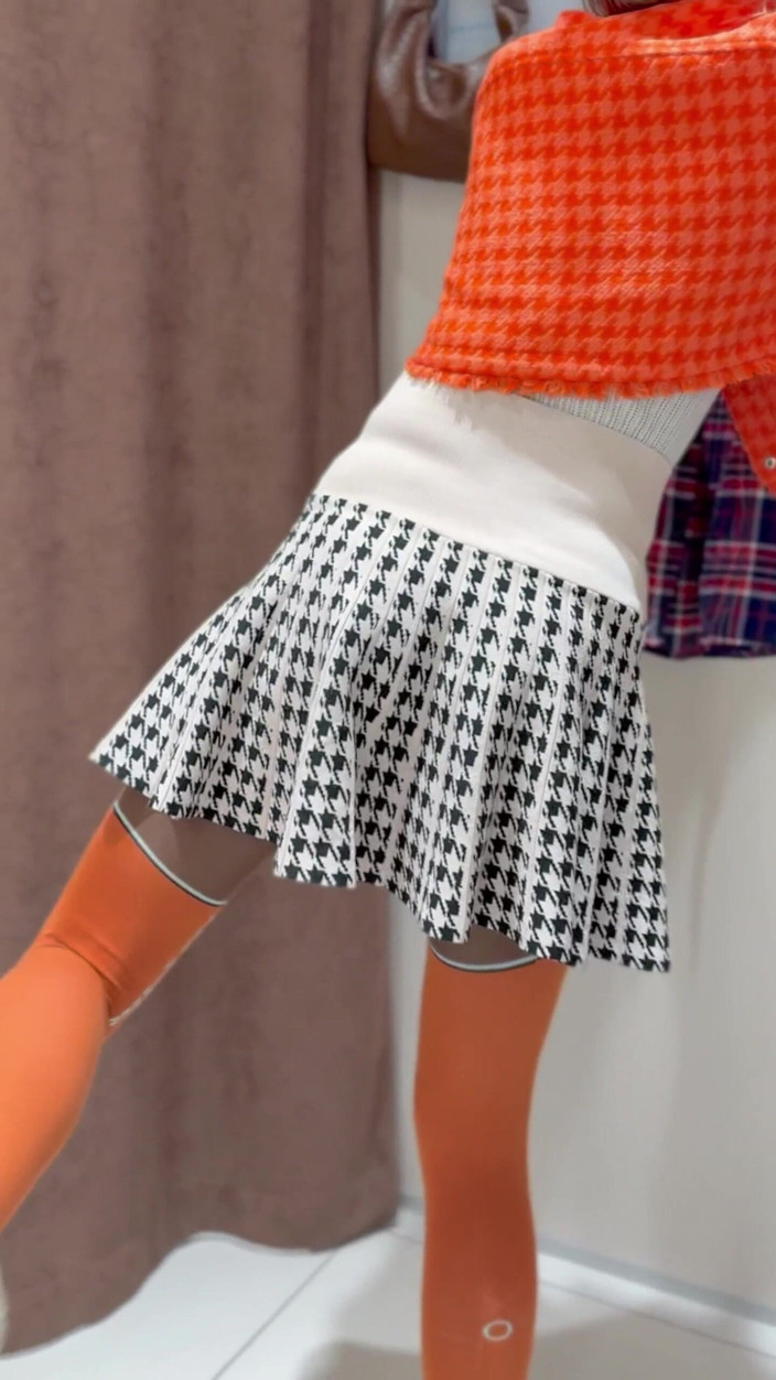 Sonya Pretty: Without Peanties